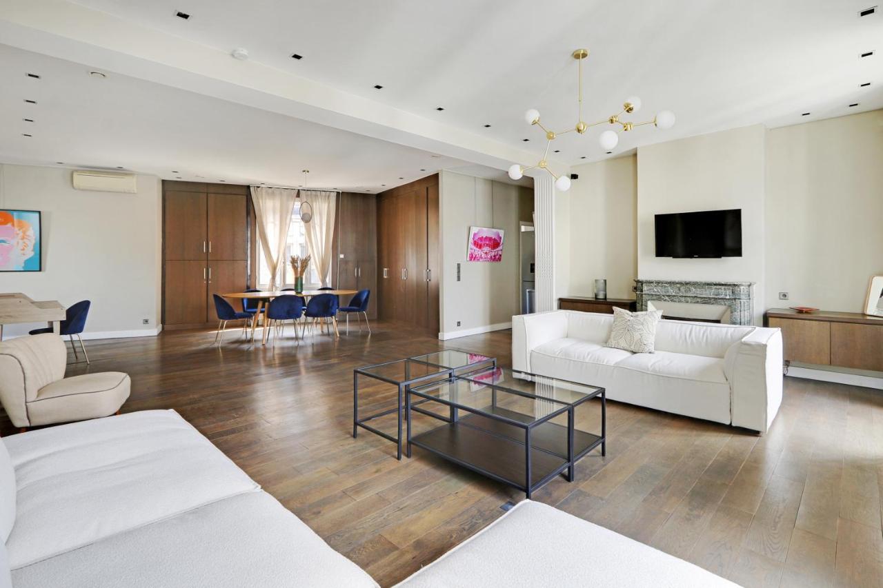 Pick A Flat's In Montaigne - Cour 1er *