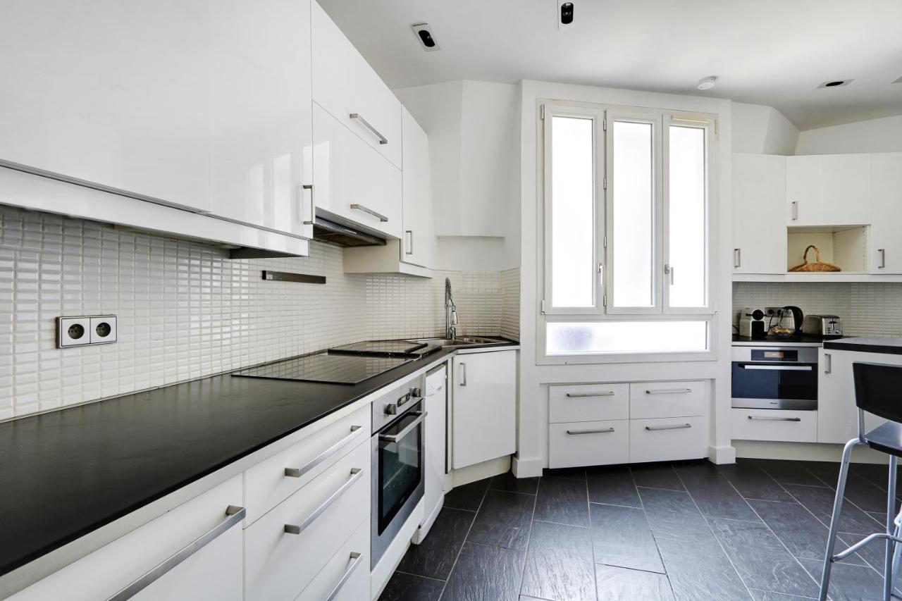 Pick A Flat's In Montaigne - Cour 1er Appartement Parijs